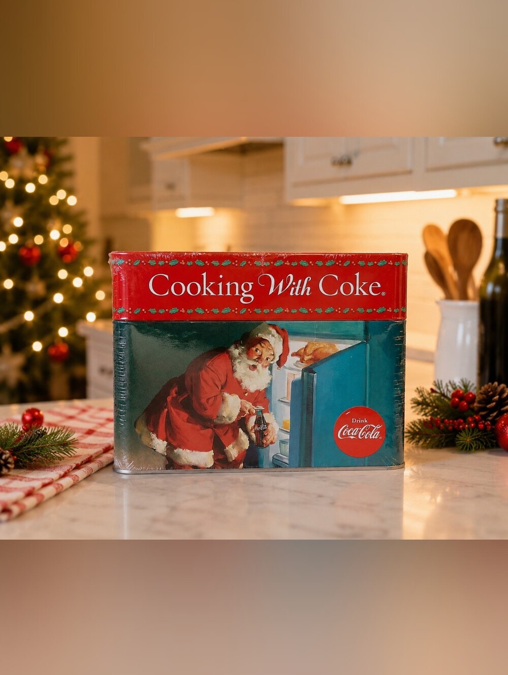Coca-Cola Cooking With Coke Christmas Recipe Tin 78 Cards Sealed 2014 Santa